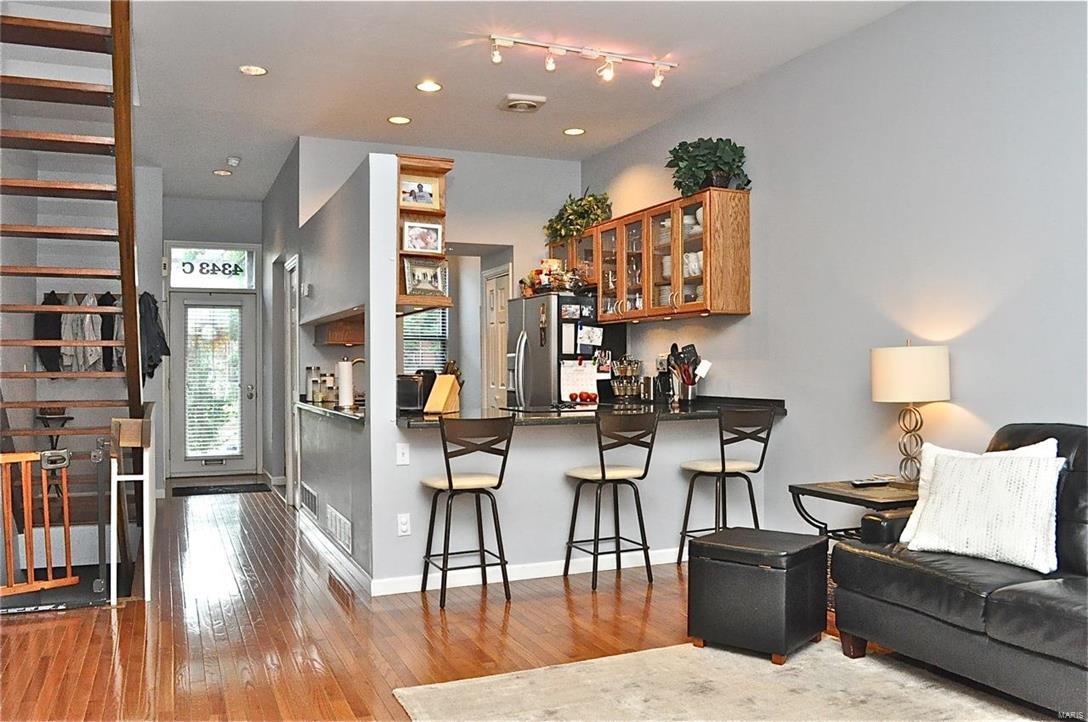 Laclede East - Residential