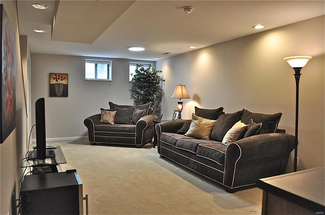 Laclede East - Residential