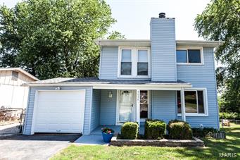 **BACK ACTIVE AT NO FAULT OF THE SELLERS**Convenient location and easy access to Hwy 55. This 3 bed/2.5 bath home sits on a  cul-de-sac in sought after Villages of Jefferson neighborhood.  Yard is fenced with a 16x10 shed with electric service and backs to common ground. New kitchen cabinets & counter-tops, updated appliances, 100 Amp upgraded electrical service, 10x10 main floor laundry room addition,  Rudd AC, furnace & blower installed 3yrs ago and  new hot water heater. 
Unfinished basement with additional W/D hook-ups- Perfect for storage or possible living space if built out to your needs.