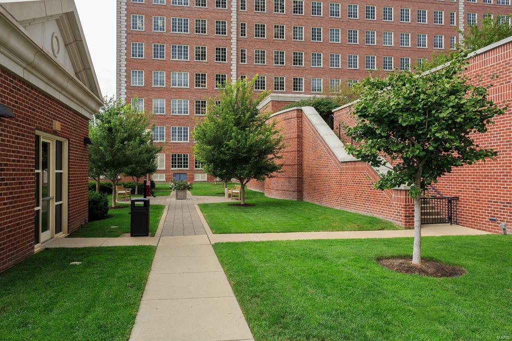 Plaza In Clayton A Condo Amd & - Residential
