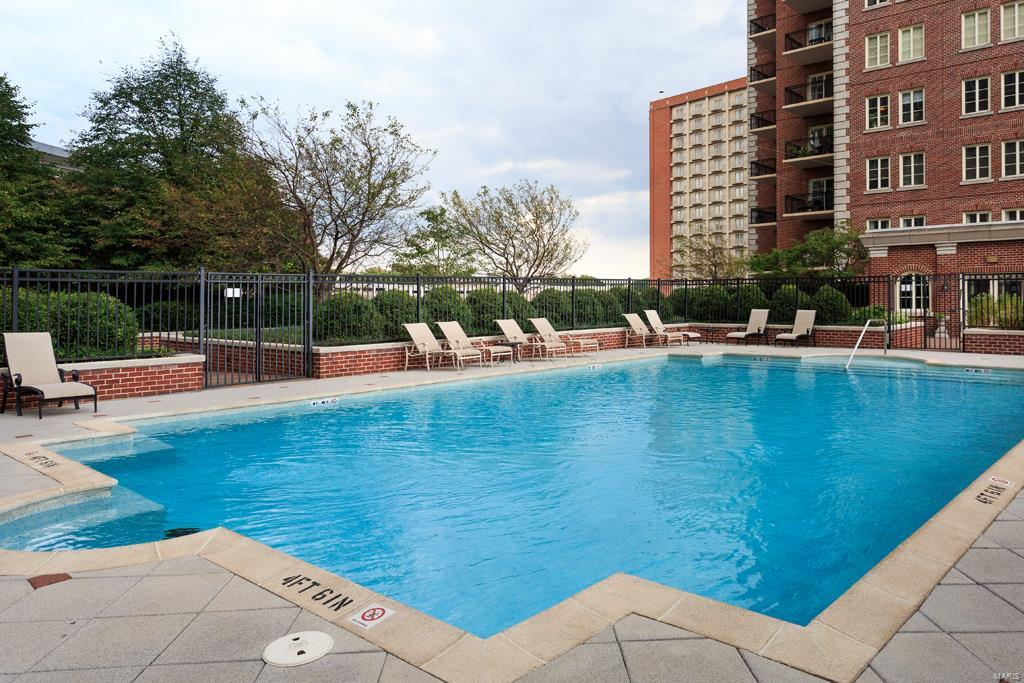 Plaza In Clayton A Condo Amd & - Residential