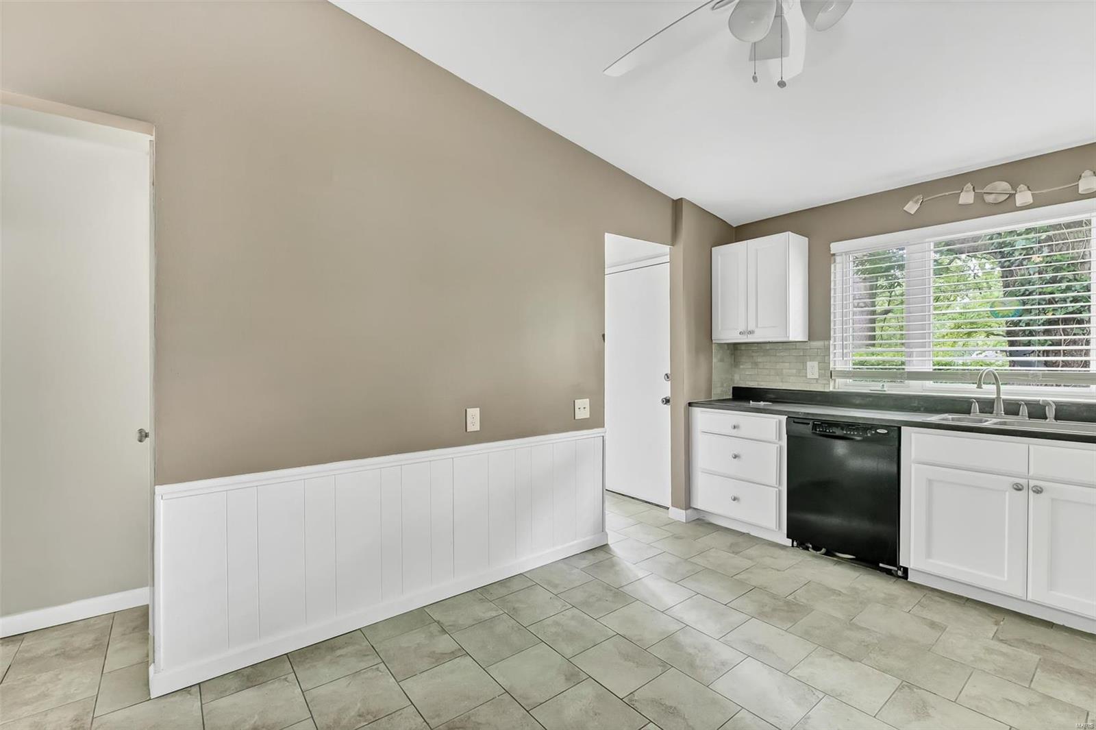 Paddock Hills 16 - Residential