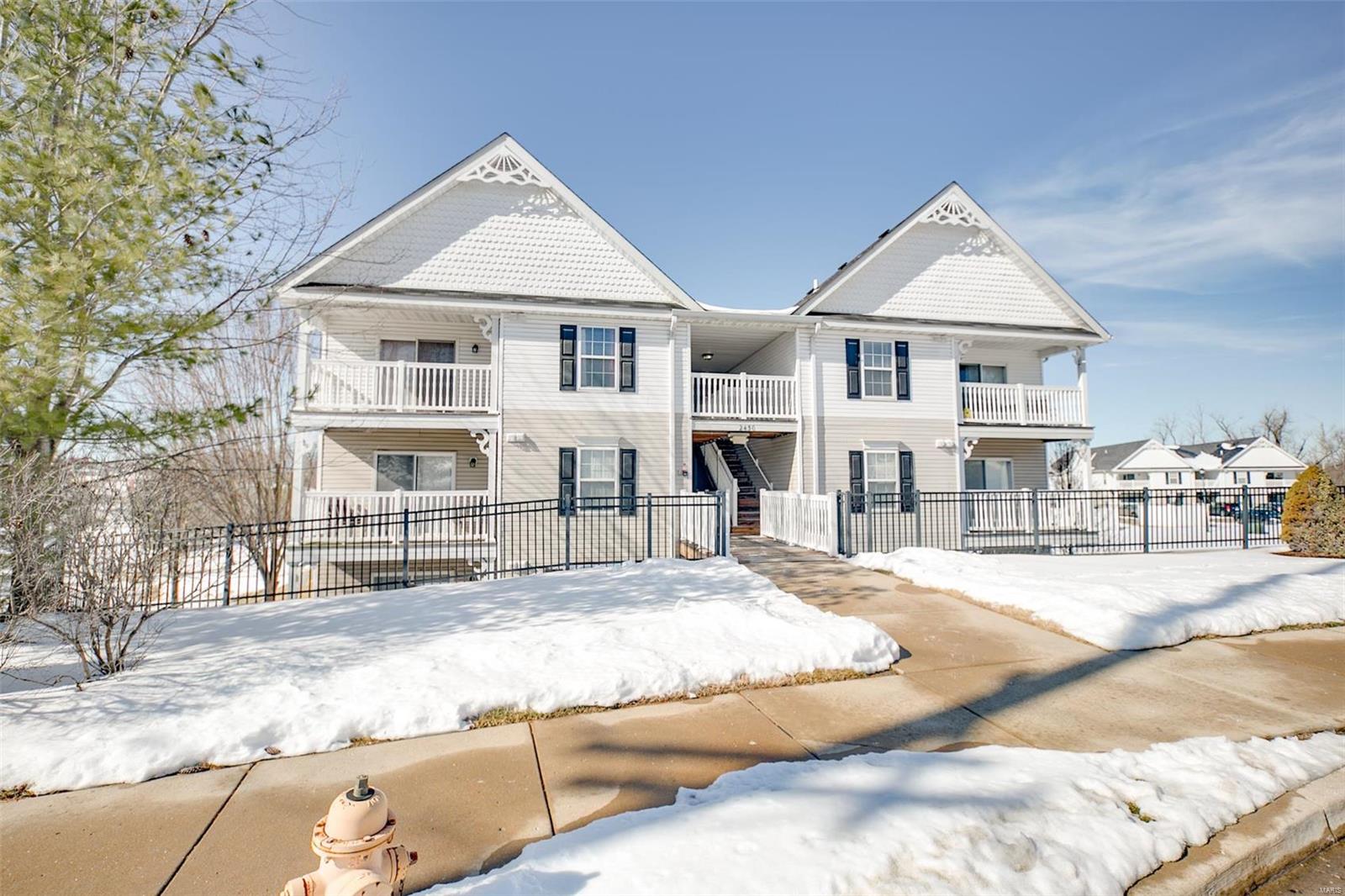 Charming 2 bedroom 2 full bath condo with no stairs! Parking on the entry level, easy access and has accessible entry. Some updates include paint, carpet, some appliances and some light fixtures! Enjoy the deck right off the living room with additional storage closet, nearby transportation, within walking distance of some shopping, public transportation, restaurants and just minutes from highway 55 & Reavis Barracks. This home is move in ready and won't last! Please present best and final offer by Sunday at 5pm with response time of Monday 5pm. Pre approved conventional or cash buyers only please! Location: End Unit, Ground Level