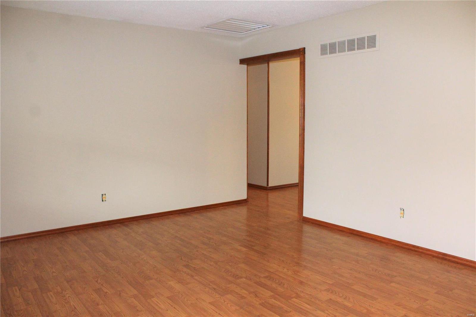 Park Chas South #4 - Residential Lease