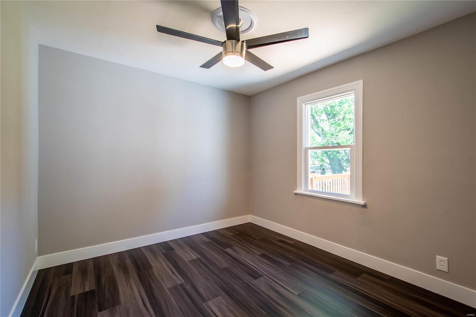 Berry Tr - Residential