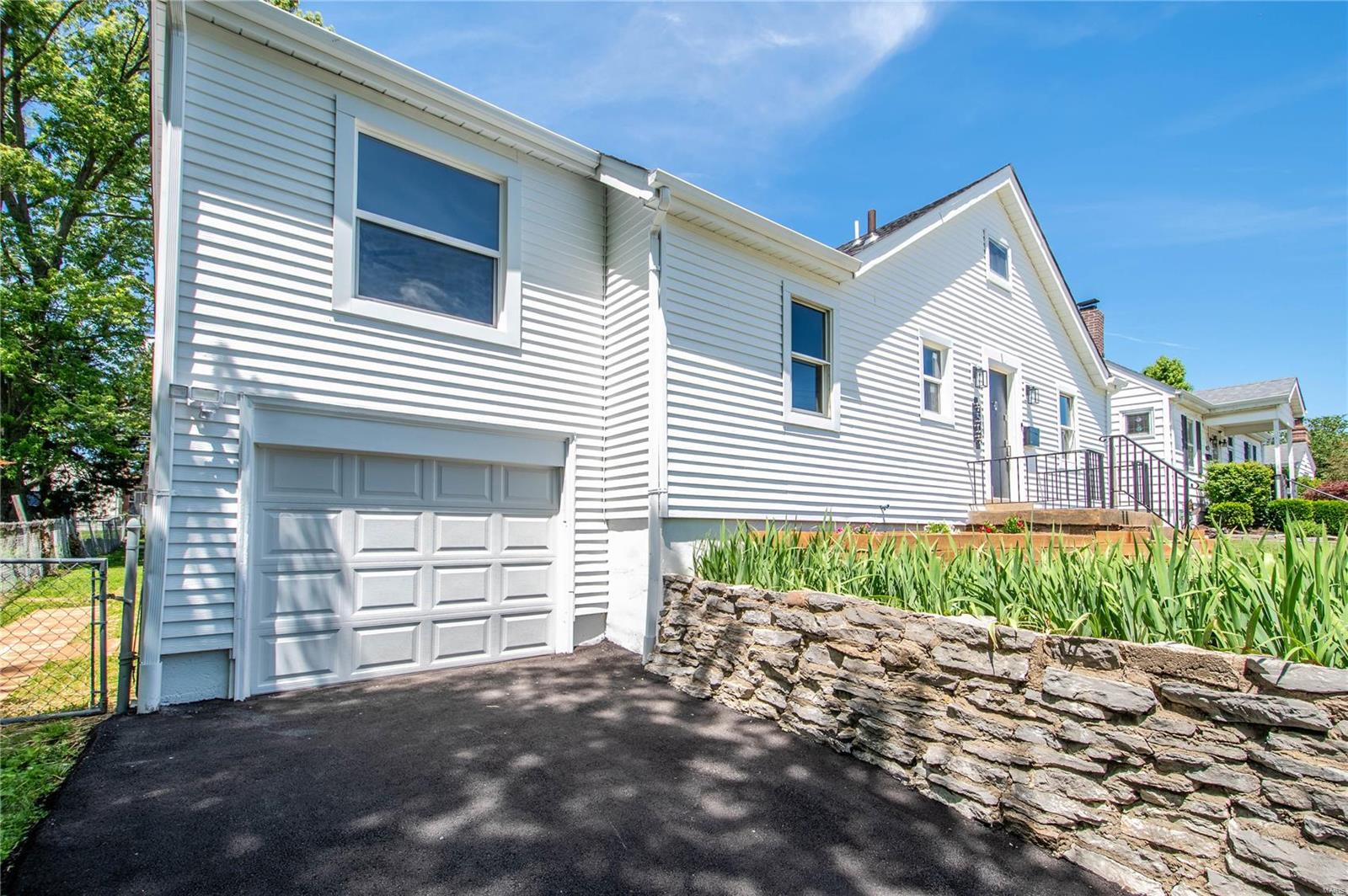 Berry Tr - Residential