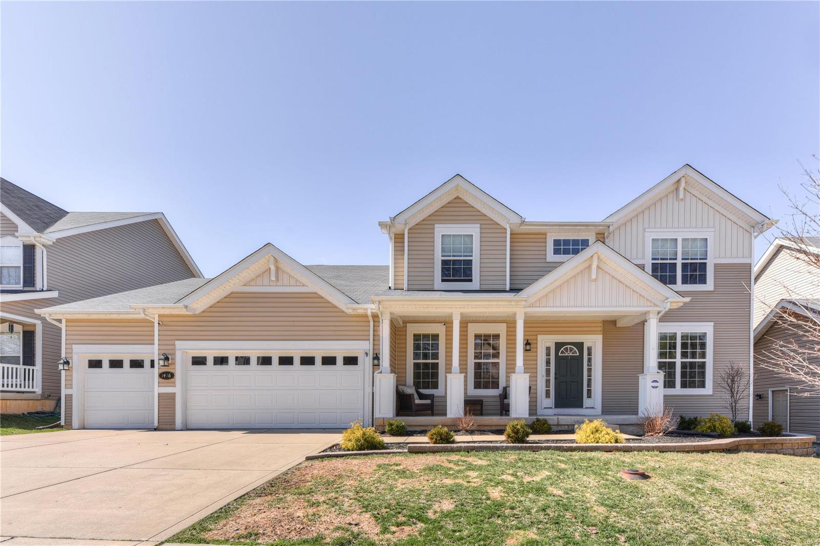 Spacious 1.5 Story Home with Main Floor Master Suite.  2 Story Great Room, Breakfast Room, Kitchen and Dining – Perfect for Entertaining.  Home backs to woods- Sit by the fireplace enjoying the view OR on your low-maintenance composite deck while enjoying a drink to start the weekend.  The roomy main floor laundry includes built-in cabinetry and bench stations to stay organized on the go.  Upper level boasts an open floor plan with a huge Rec Family room, bedroom suite w/ private bath & walk-in closet PLUS 2 Additional bedrooms w/ a shared Jack & Jill Bath.  This home is “Move In Ready”, freshly painted and sports newly refinished hardwood floors & new carpet throughout.  The walk-out lower level is ready for your finishing touch with 9 foot pour & full bath rough in.  Award winning Rockwood Schools.  (Note: Elementary schools have been redistricted and are now Kellison.  If kids attend Stanton – Inquire with the school about remaining there)  Make this house your HOME today!