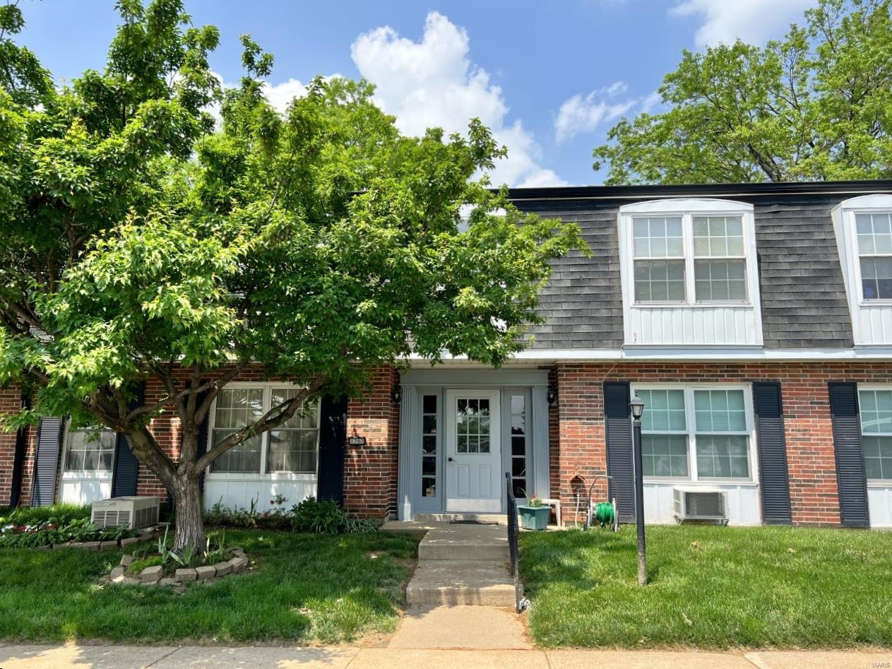 SELL THE LAWNMOWER and the snow shovels and just lock the door when you leave knowing the maintenance will be taken care of when you live in Parc Lorraine. Adorable 2nd floor condo in great location! New paint! New flooring and counters in kitchen and bathroom 4/22! Kitchen has bkfast bar! BRAND NEW SUNNY COMPOSITE DECK 4/22 accessible from the kitchen and/or bedroom to enjoy the gorgeous summer evenings! Refrigerator included! Tons of closet space! Low HOA fees cover exterior of Condo, Trash, Sewer, Water, Some Ins, Snow Removal, Parking Lot, Clubhouse, & Pool. 1 parking space, and several guest spaces for additional parking! Storage space at end of hall on the same floor! Free 1 year HSA home warranty for buyer! Mail delivered inside building! Location: Upper Level