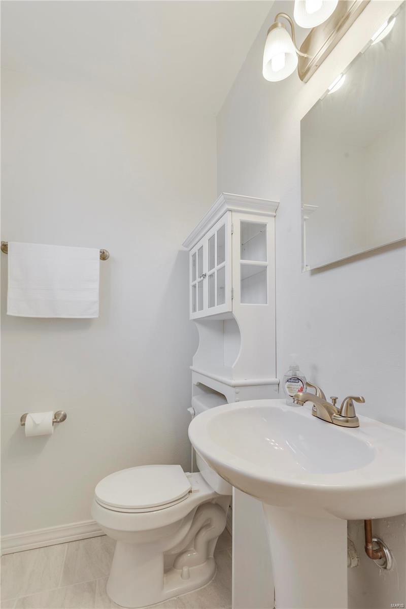 Colonial Manor 5 - Residential