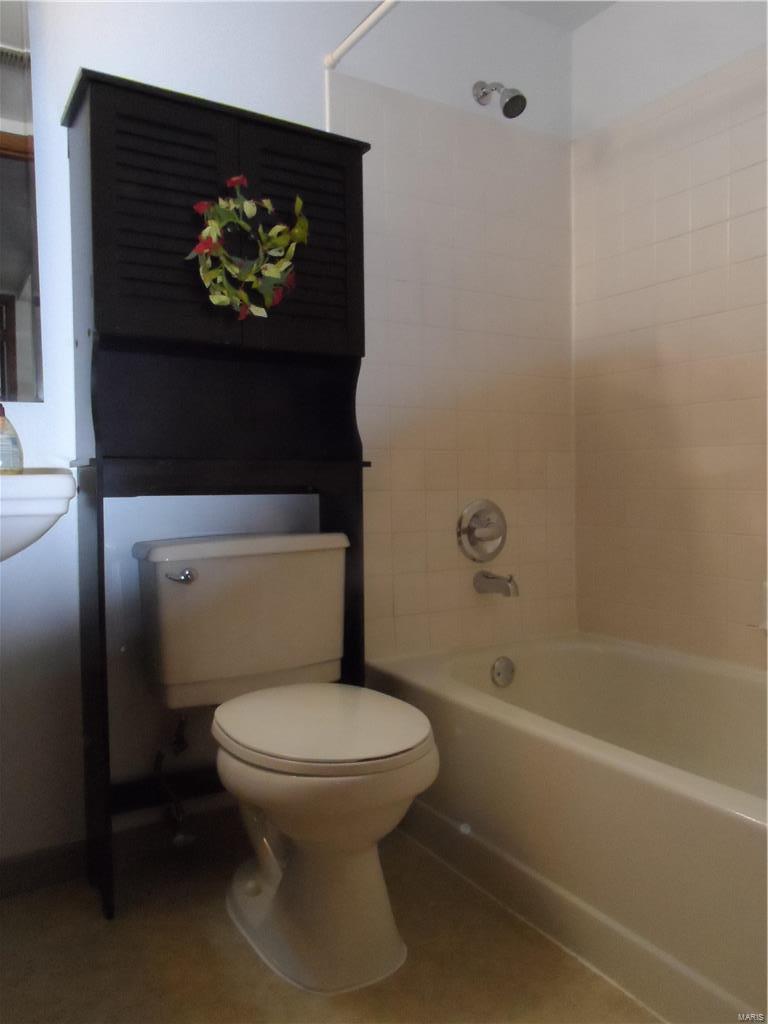 Fern Ridge Condo 3 - Residential Lease