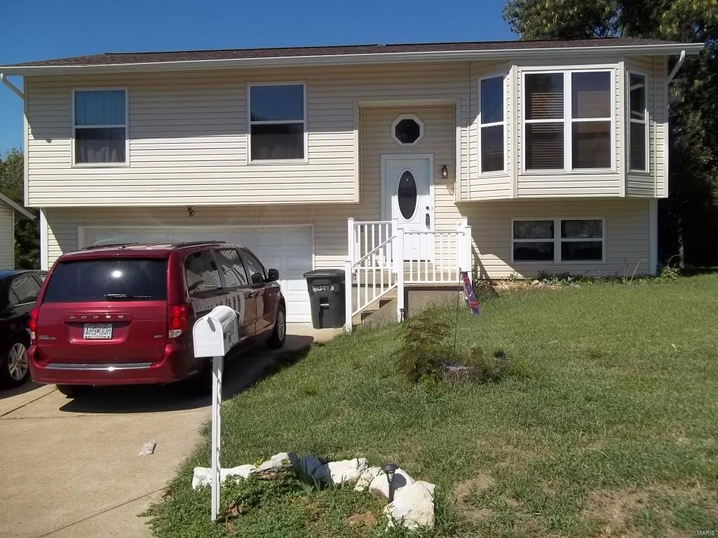 FOR LEASE: Immediately available-3 bedroom 3 bath split foyer home, move-in ready. Hardwood floors in living room, kitchen and breakfast room. Newer stainless steel appliances, ceramic tile in the main level baths, plenty of storage, deck to fenced yard. 2 car garage. laundry hook-ups in lower level. Tenant pays all utilities including Rock Creek Sewer monthly with rent. Possibly one small dog-no cats.