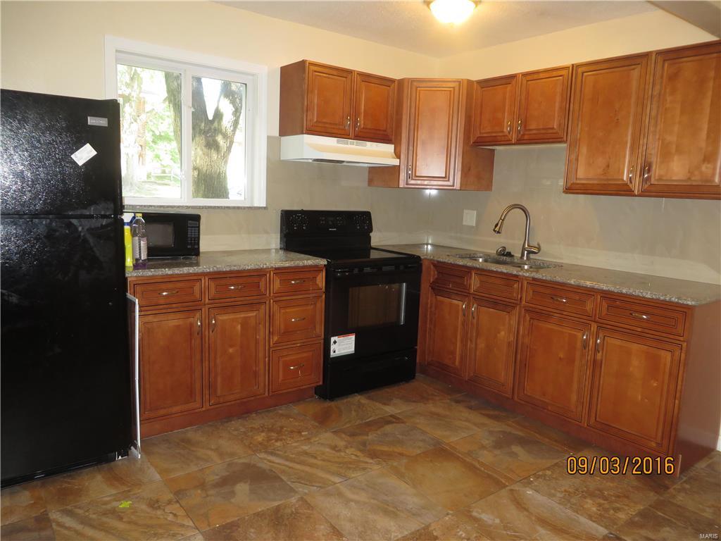 Don't missed this great investment opportunity.  This townhouse duplex was totally renovated in 2015.  Each unit has 3 bedrooms 1.5 bath.  The unit number 10005 was occupied by tenant @ $917 per month.  The unit number 10007 is vacant but previous rent for $1000 per month.  Both units are identical, updated kitchen with granite counter top and gorgeous cabinets, ceramic tile and all new floor.  Updated baths and new windows. Large kitchen and living room.   You can live in one unit for free while another unit's rent may able to cover your mortgage, or you can rent both units out to generate a good cash flow.  Unit number 10007 was previous leased for $1000 per month.  Hurry, this is won't last long.