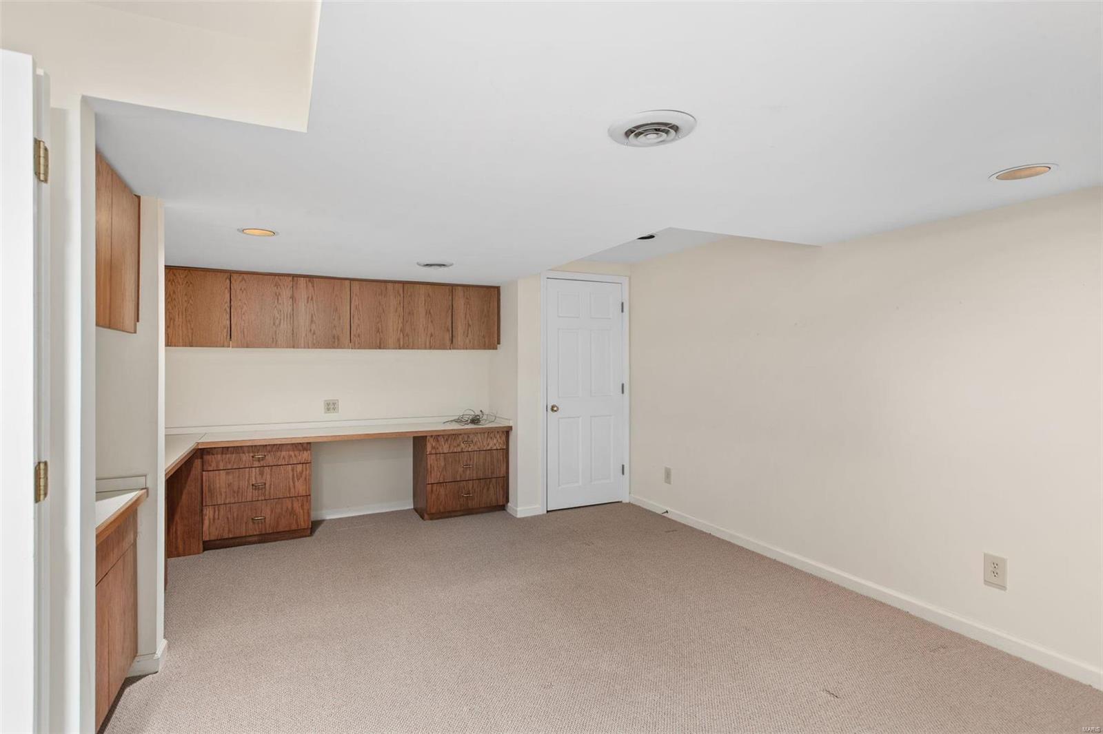 Berkley Manor 2 - Residential