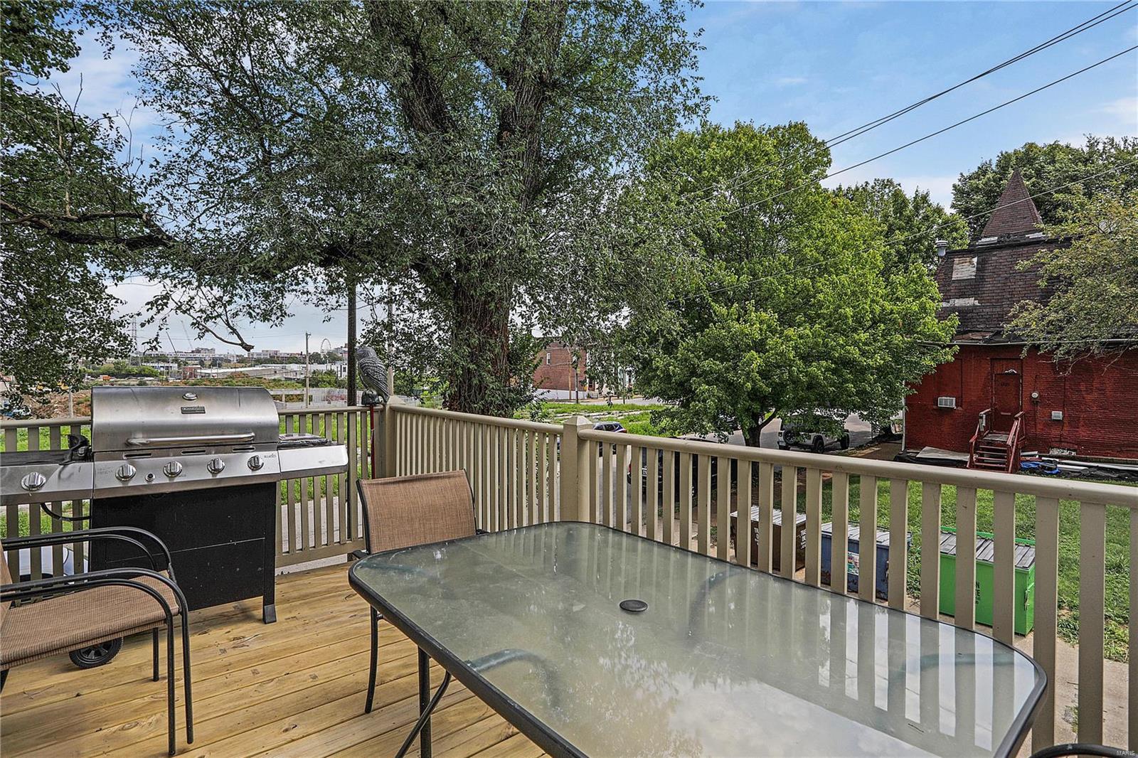 Lafayette Square - Residential