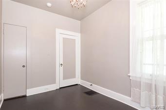Crystal City - Residential