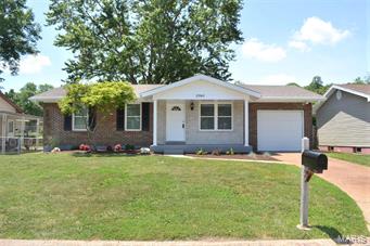 This Stunning home has been recently rehabbed and is move in ready with passed occupancy. All new beautiful laminate flooring throughout, Gorgeous open kitchen with backsplash, large Master bedroom! Start your summer out in this beautifully move in ready home!!!  No Showings until Open House this Sunday from 1-3pm!!! This home is a MUST SEE and will not last long, get your chance to view before its gone!