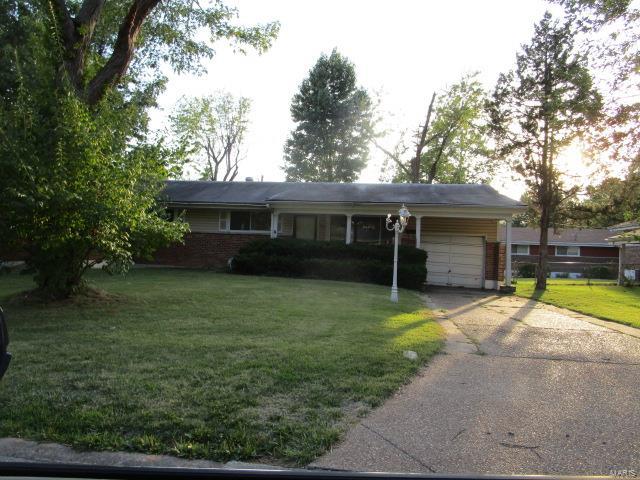 3 bedroom, 1 bath, 1 car garage ranch style home. Great as a starter home or as investment property.  Spacious yard. HUD acquired property. Please refer to HUD website for the most recent bidding period details and information. Property being sold AS IS. All utilities are turned OFF. Please use discretion when showing and bring a flashlight. Case # 292-602885. FOR UTILITY TURN ON, APPROVAL MUST BE GRANTED IN ADVANCE FROM HUD’S FIELD SERVICE MANAGER. IN CASES WHERE PLUMBING DEFICIENCIES EXIST, APPROVAL FOR WATER TURN-ON MAY BE DENIED.