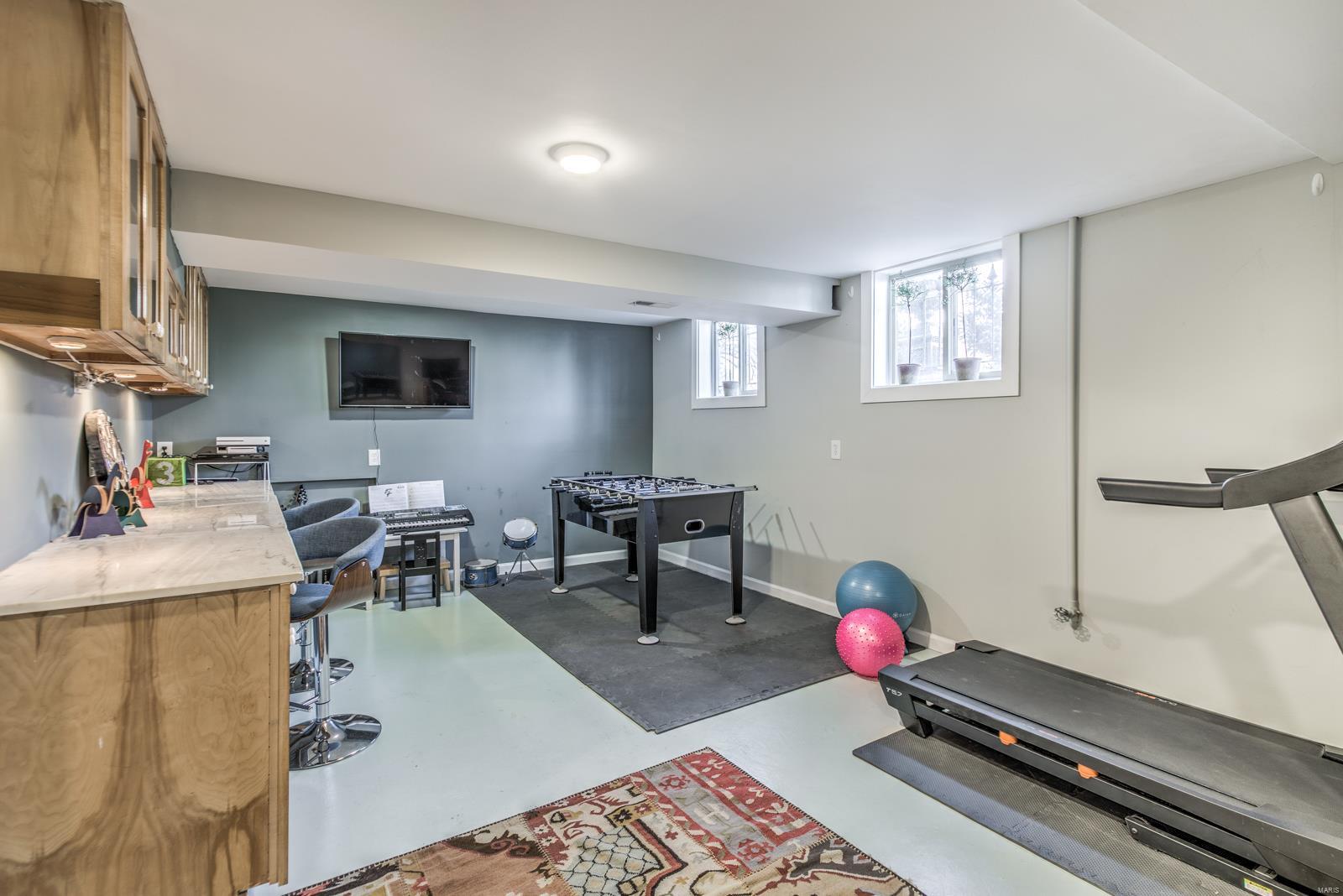 Lafayette Square - Benton Place - Residential