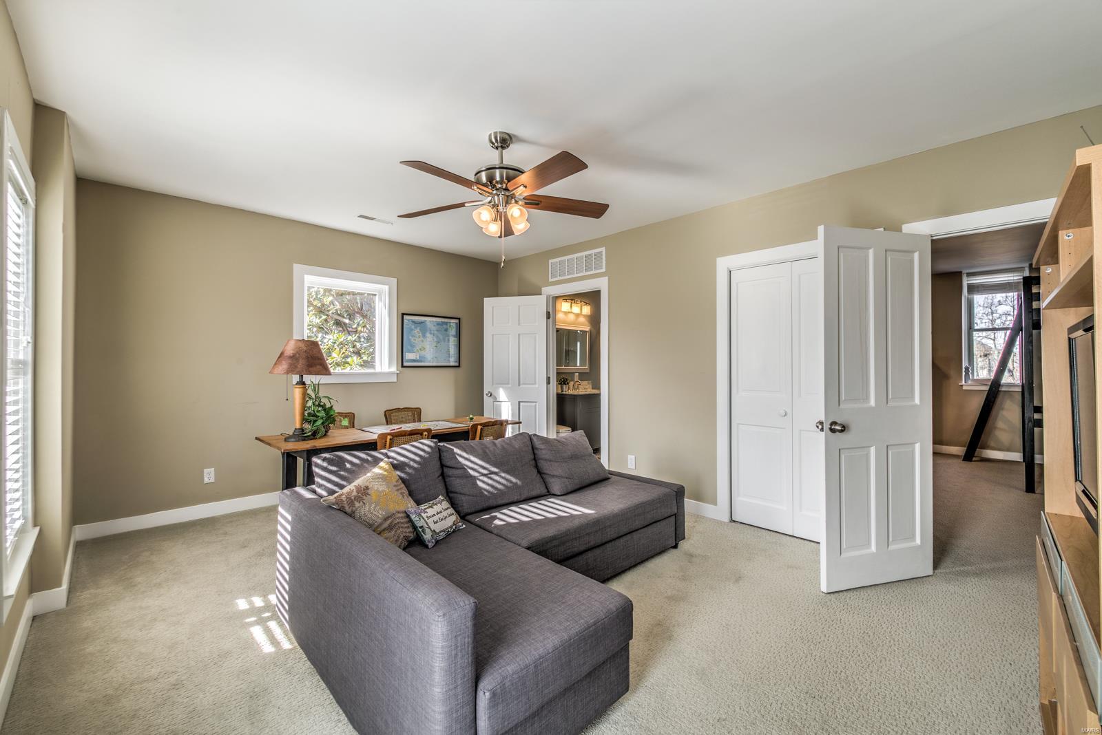 Lafayette Square - Benton Place - Residential