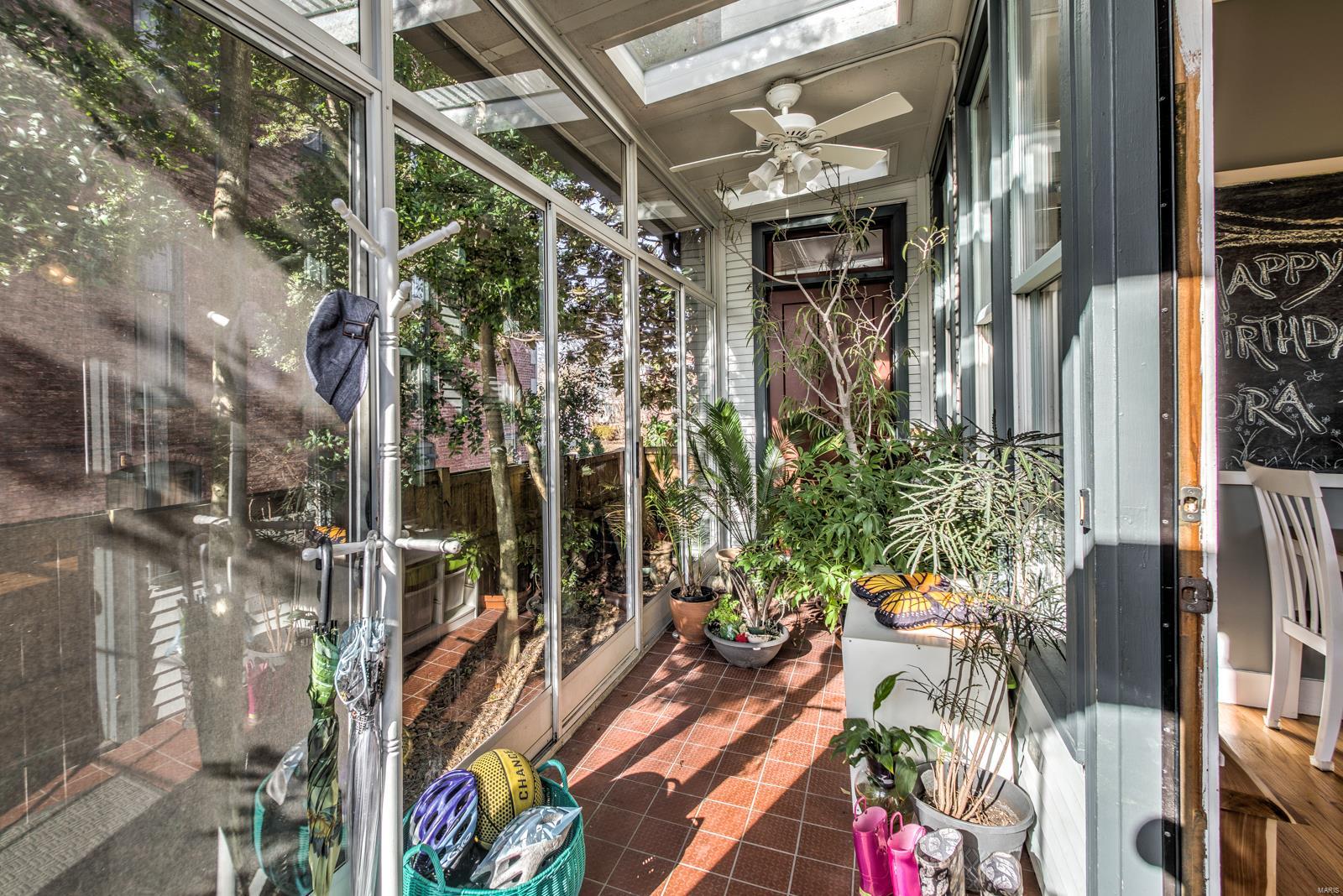Lafayette Square - Benton Place - Residential