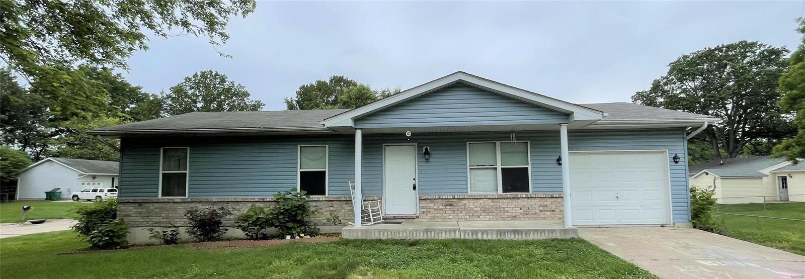 Corner Lot - 3 bedroom 1 bath home in Hawthorne Subdivision. Newer siding and roof in 2015.  Open floor plan.