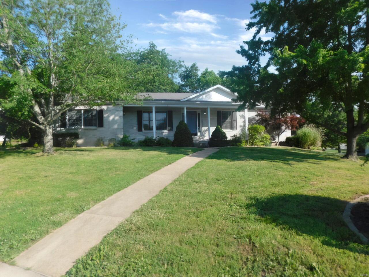 WOW! You have to check out this beautiful ranch style home on a large corner lot with lots of mature landscaping and a fenced backyard for the kids or pets to play. Located in beautiful Woodland Oaks Subdivision this home has a large living room, a huge kitchen with tons of cabinets and counters, a center island, a planning desk and opens up to a gorgeous Sun Room that walks out to a huge deck and a covered patio, there is also a large family room and off this is a powder room for guests. There are 3 large bedrooms, a large hall bath and a huge master bedroom and bath. Don't miss your chance to see this home before its too late! SpecialListingConditions: Foreclosure Additional Rooms: Sun Room