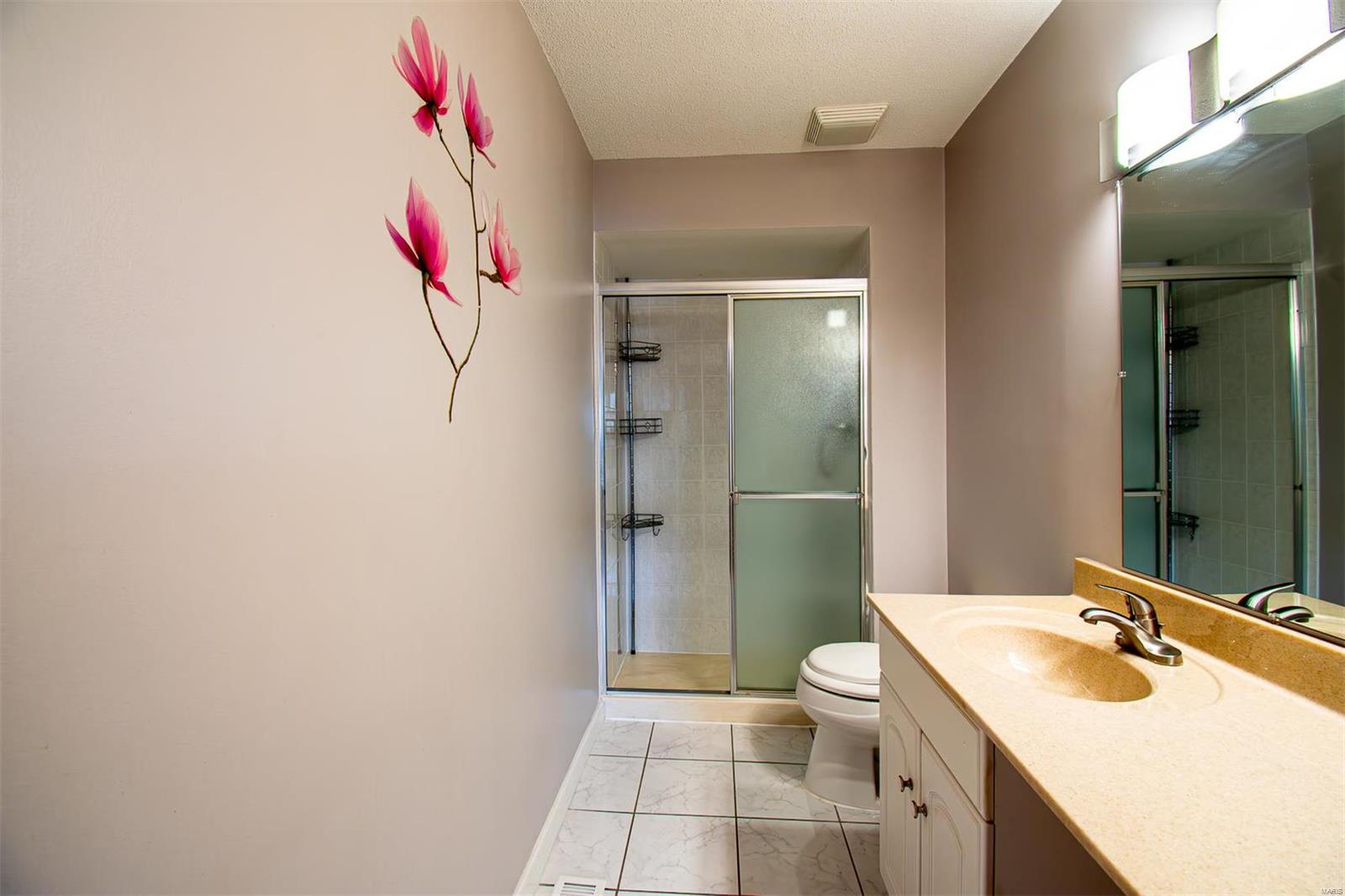 Lin Capri Condo - Residential