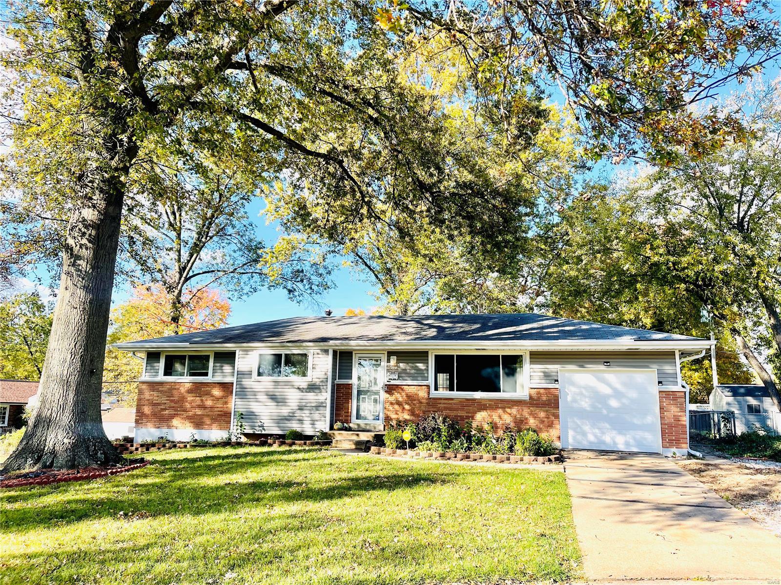 Darling, recently renovated ranch perfectly located in quiet cul-de-sac on HUGE 3/4 acre lot! You'll be greeted by gleaming real hardwood floors & modern updates throughout! Family room offers an abundance of natural light beaming through over-sized picture window! Kitchen features custom cabinets w/ self-closing/soft-closing drawers, convenient desk w/ built in wine racks, subway tile backsplash, new countertops, porcelain tile floors, stainless steel appliances & gas range. Master suite features his & hers closets & can easily accommodate a king bed. Updated bathroom is light & bright! You will love the partially finished lower level featuring a rec room, full bath w/ shower & independent furnace. Endless opportunities in the basement! The beautiful, park like fenced backyard features a shed & nice patio right off the slider - perfect for family gatherings & relaxing evenings! Newer windows, HVAC, & water heater also. Walk across the street to Paul's Meat Market for those BBQ's!