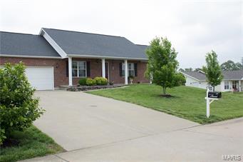 POSSIBLE SHORT SALE
Lovely ranch style home with lots of amenities.  Open concept, wood floors, neutral colors.  You will love the convenience of location and enjoy Gordonville/Jackson Schools. SpecialListingConditions: Short Sale