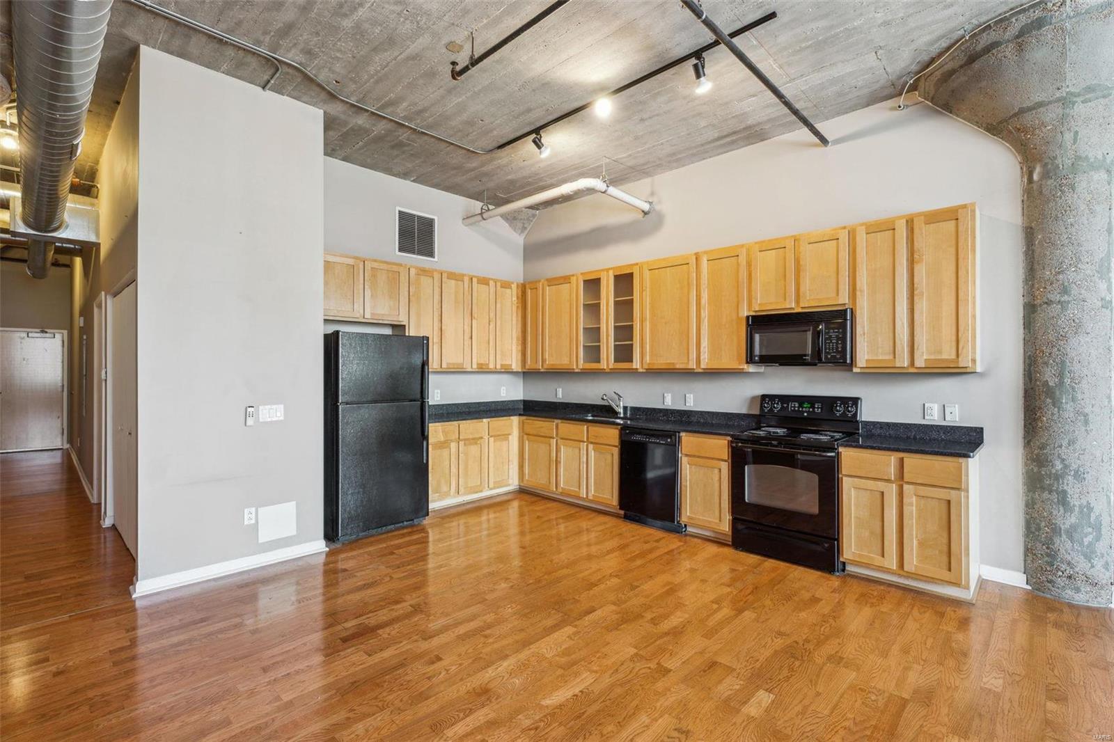 Annex Lofts Condo - Residential