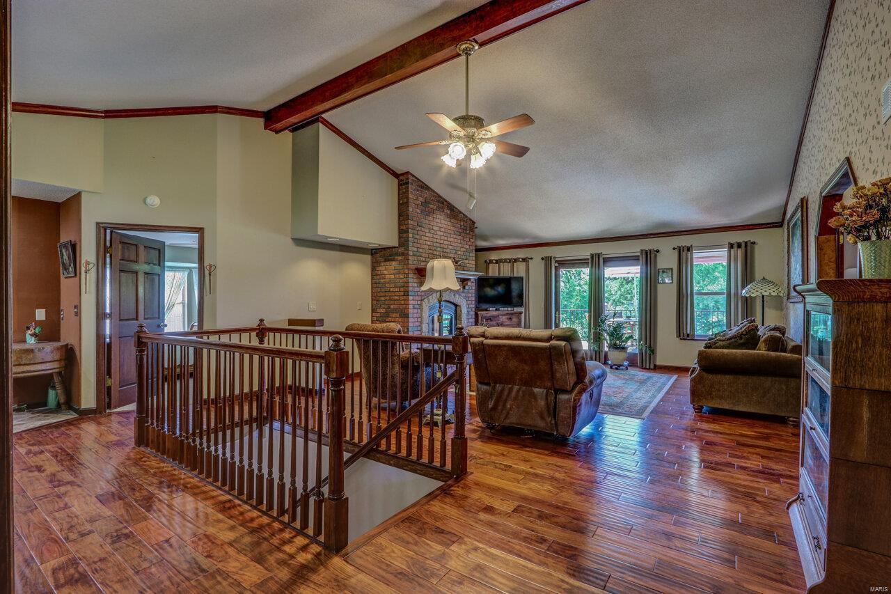 Country Pointe Estate - Residential