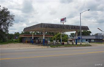 Great location for your business in high traffic area along Hwy 5. This commercial location is a retired Gas+ station and sits on a 150'x162' lot m/l.  Owner will remove tanks and provide clean site. Location: City