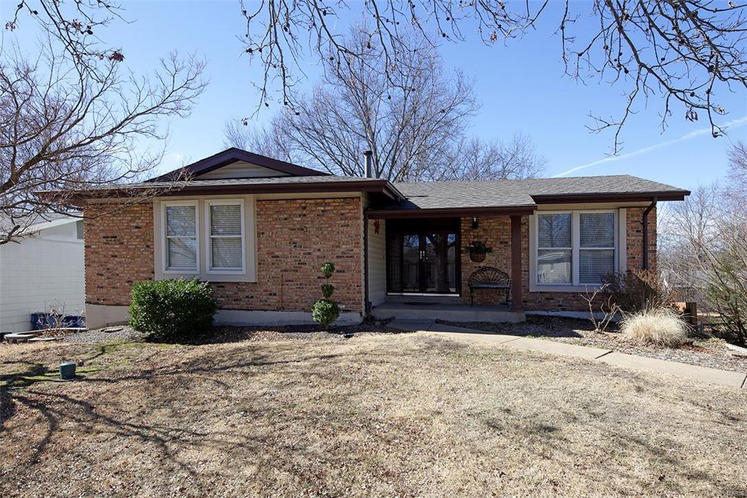 Well maintained 3 bedroom, 2 full bath ranch located in beautiful Westglen Woods Subdivision. Home features an updated kitchen with ceramic tile flooring, 42 inch cabinets, built in microwave and custom built in pantry. Open foyer that lead to spacious family room and dining room. Master bedroom features walk in closet and full bath. 2 additional bedrooms and full bath complete the main level. The finished walk out lower level features a rec room, woodburning fireplace and access to patio. Addtonal features include 2 car rear entry garage, level lot, vinyl siding and Rockwood Schools.