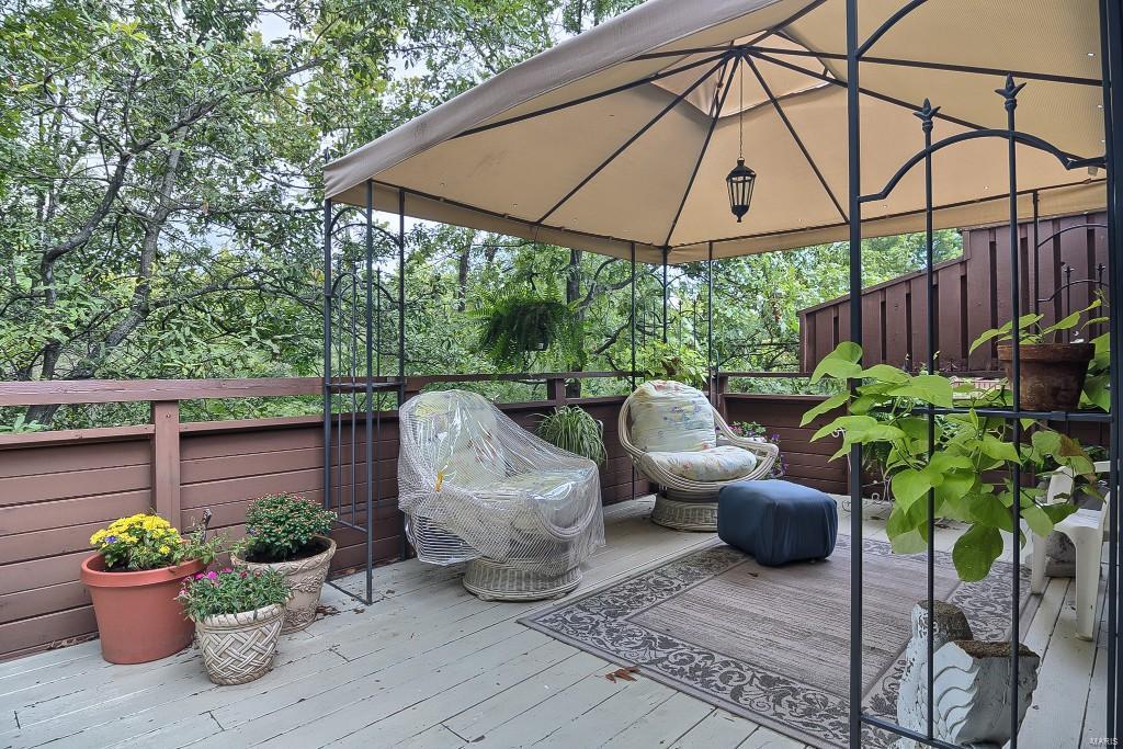 Birnamwood Condo Ph 5 Amd - Residential