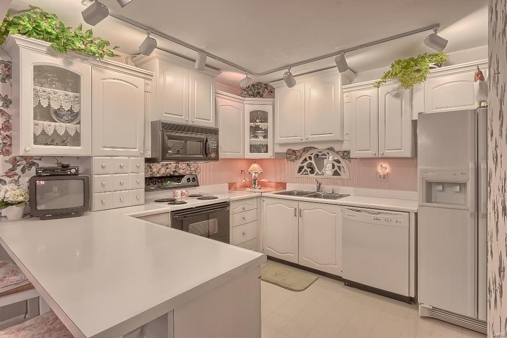 Birnamwood Condo Ph 5 Amd - Residential