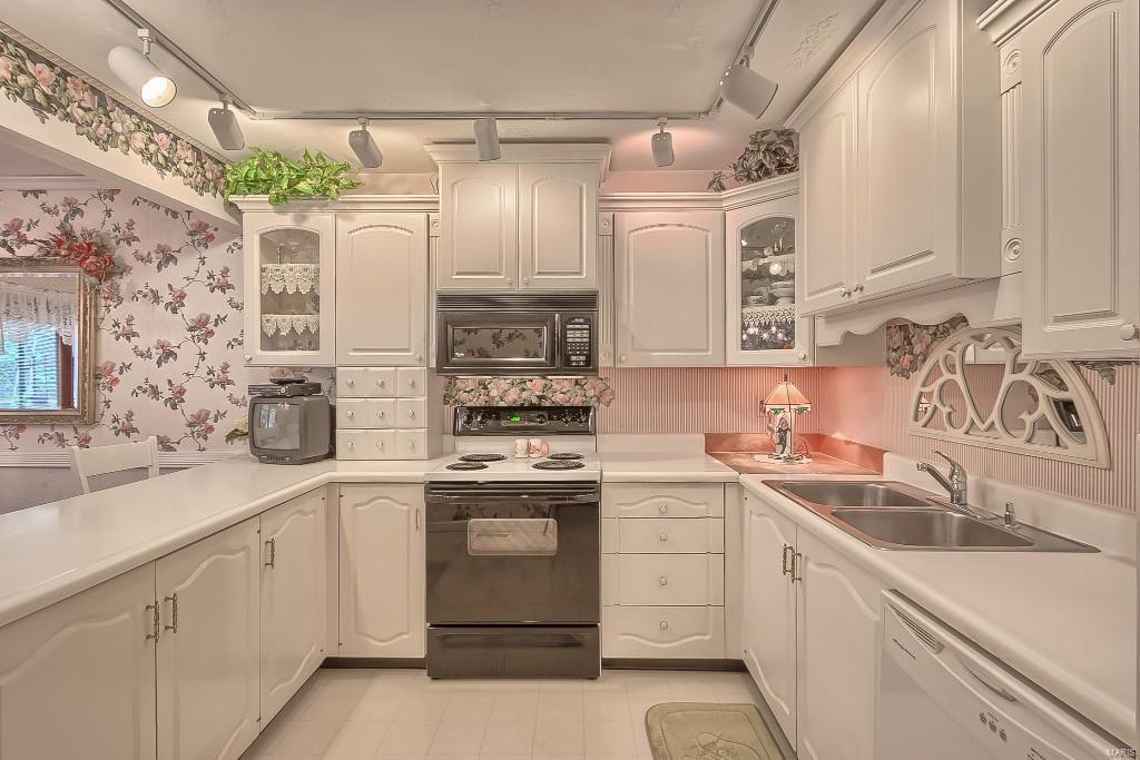 Birnamwood Condo Ph 5 Amd - Residential