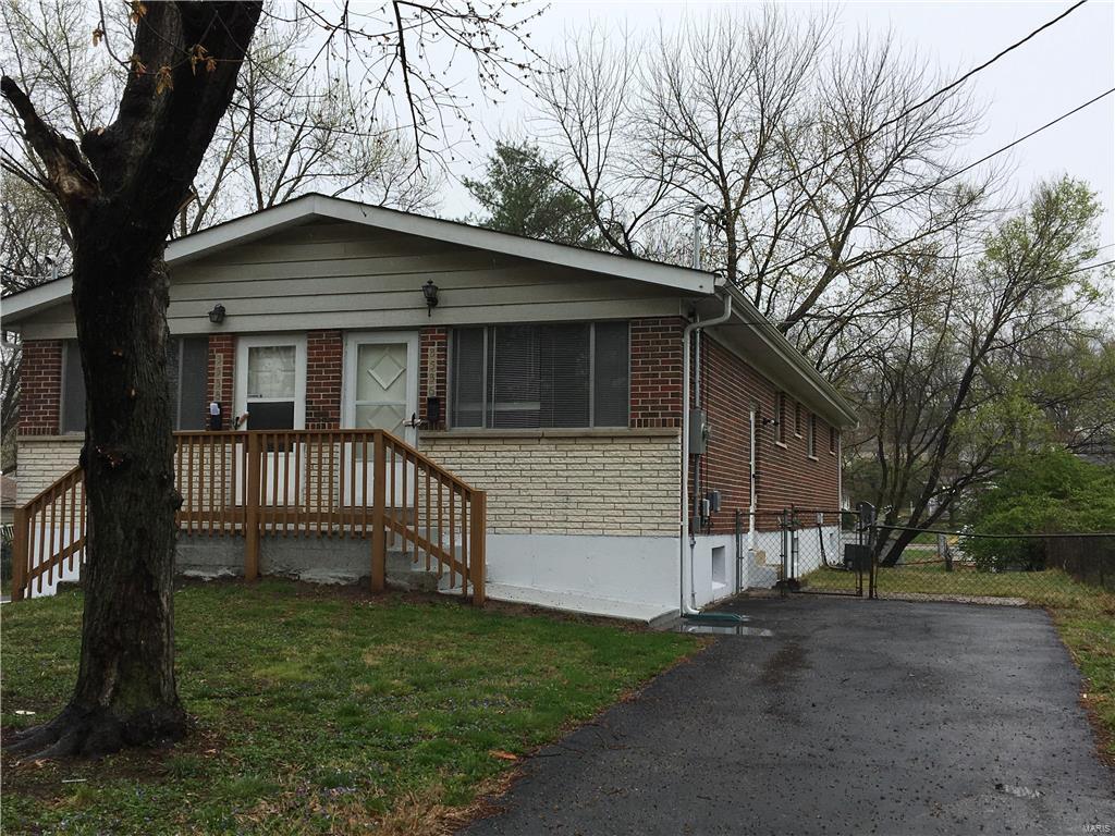 This property is available for a 4/15/2017 move in date. The owner has just completed the rehab which includes refinished hardwood flooring.