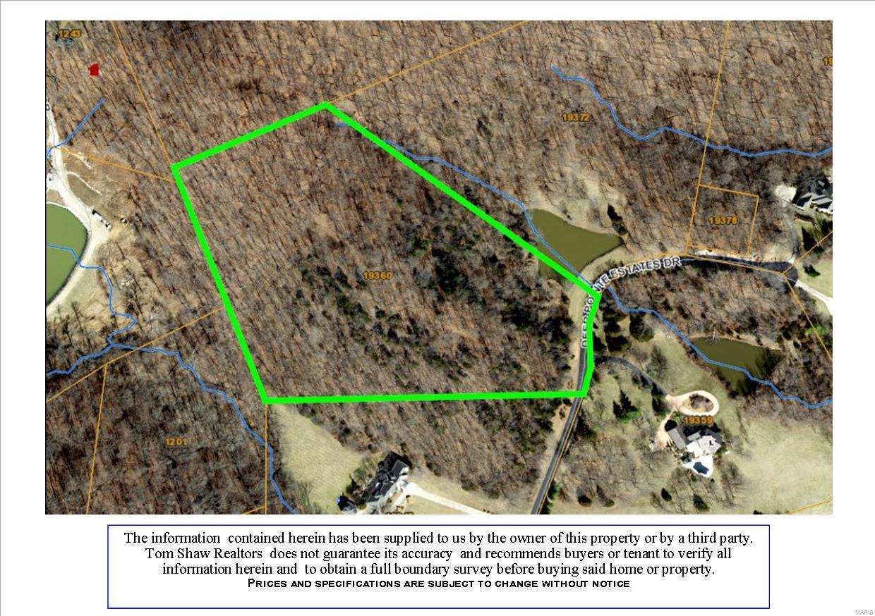 Perfect piece of land in beautiful gated community. 10+ acres with a bordering pond. The possibilities are endless to build your dream home. Country living at its finest but still close to all shopping and restaurants. This community offers the best of both worlds, a community stable to board your horses just like they are in your back yard with a care free life style. Walk this property to see all the beauty it holds. It won't disappoint! Public water hook up could possibly cost between $10,000-$15,000. Buyers to double check with water company for confirmation and accuracy.