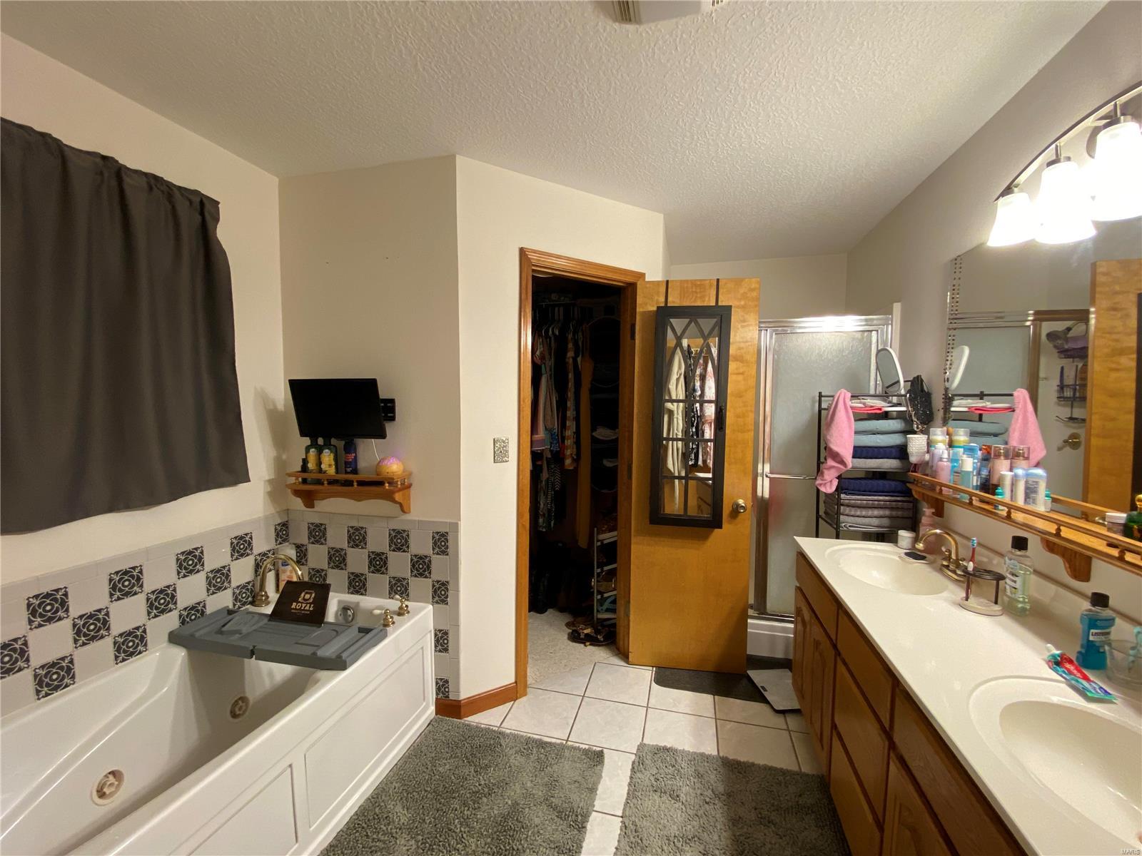 Lillyview - Residential