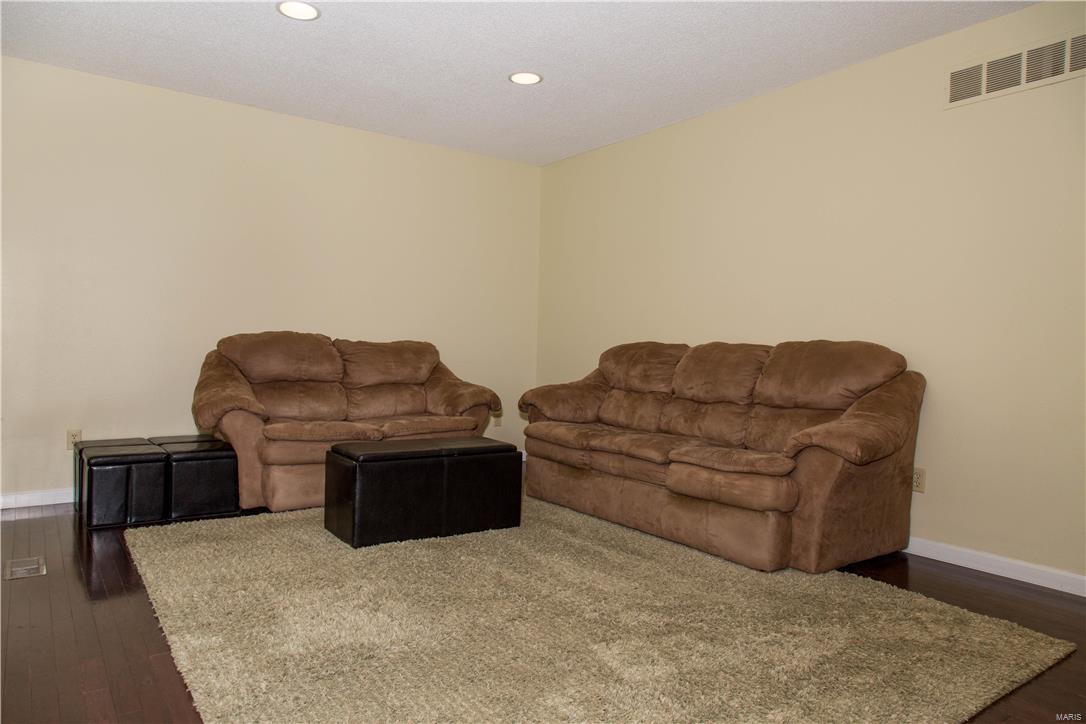Woodside 19 - Residential