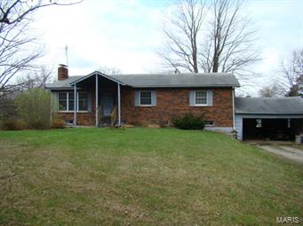 Investors/Rehabbers--  ACT FAST-- Large 3 bed, 2 bath house approximately 1500sf on main level with a partially finished walkout basement with almost 3000sf finished. Home is located on 3.76 ACRES with a POND and utility shed. 2 Woodburning Fireplaces (both levels).  This is a large parcel located close to Country Lakes Golf Course and downtown Warrenton.  Home does need updating. Bedrooms are large, Kitchen is currently in the lower level of the home.  Owner/Agent has been on Title since 04/03/2015.  Home will only be on market a short time in current condition, then rehabbing will begin and price will go UP. Call Agent with any questions.  Please Schedule showings via MLS