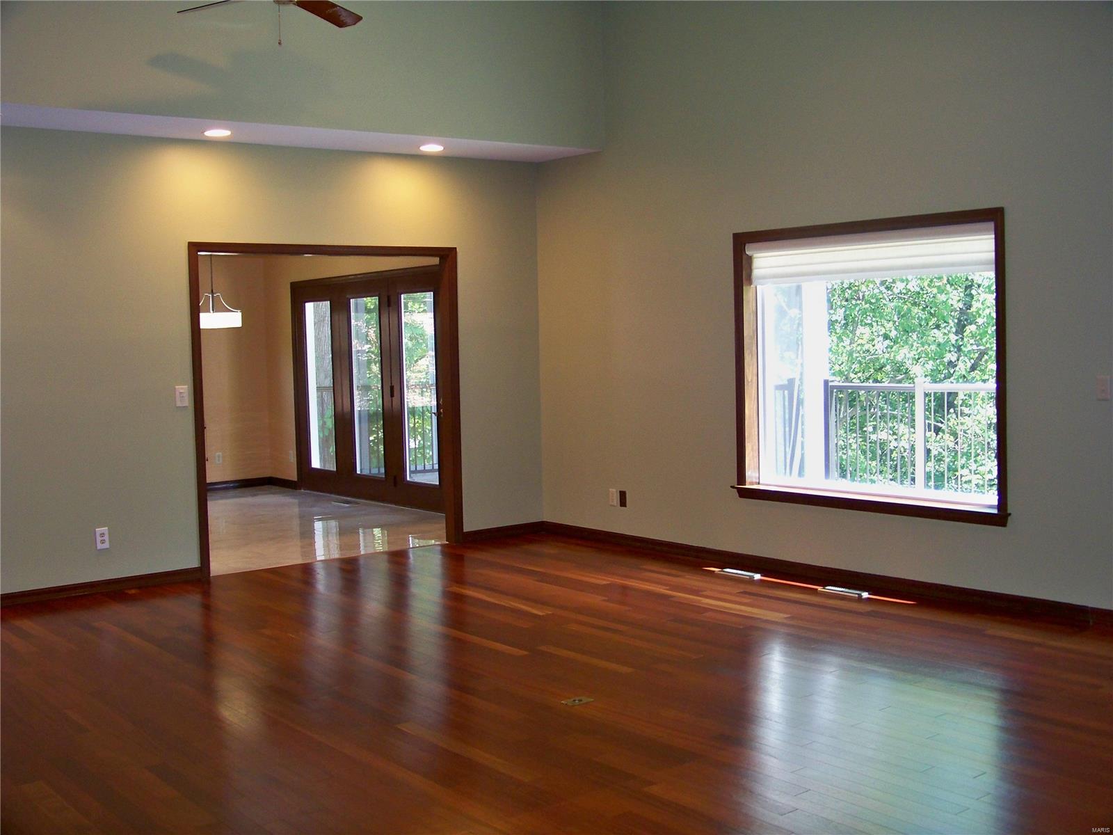 Eagle Glen Estates - Residential