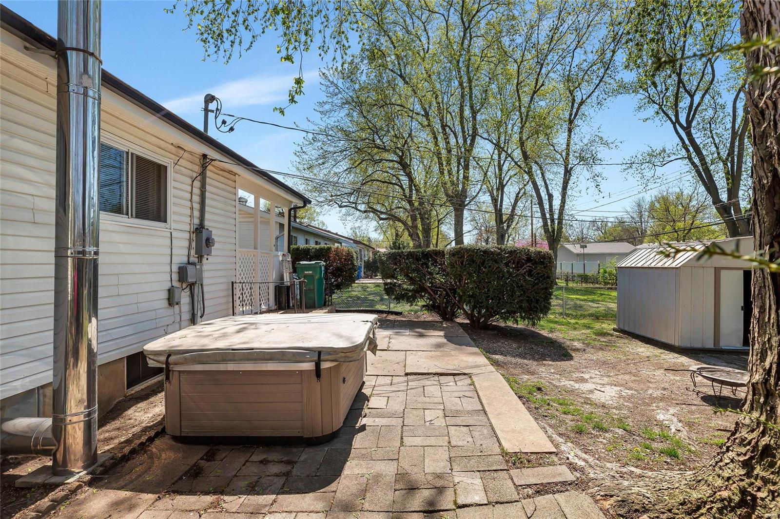 Florissant Gardens - Residential