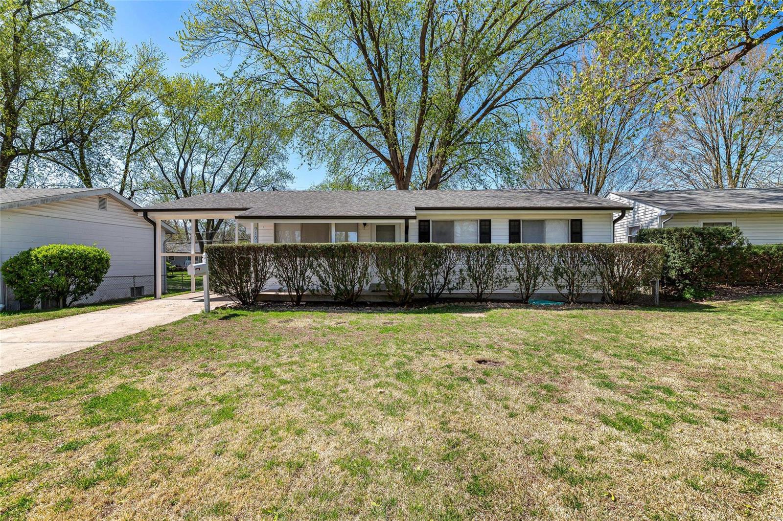 Florissant Gardens - Residential