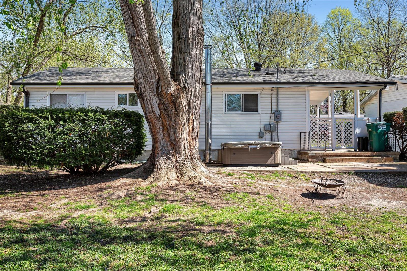 Florissant Gardens - Residential