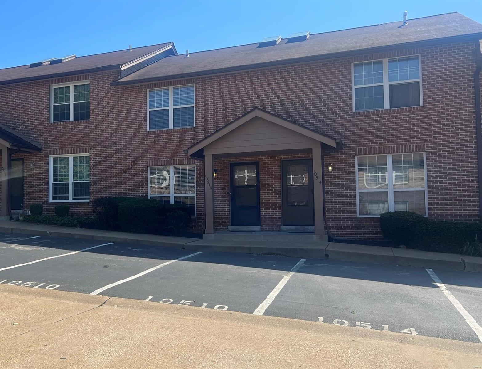 Beautiful 3 level Townhome, central location. Fully Updated! 2 full bedrooms, 1 full bath and 2 half bathrooms. 3 levels of living space. Lower level has a rec area with half bath and possible 3rd bedroom area. Kitchen and dining area. Large patio with sliding glass door. Skylights on upper level. Includes 2 assigned parking spots. Pets negotiable with additional fees. Applications completed online, AFTER a showing. Base requirements: must make 3x the rent in monthly income, credit over 680. Other requirements may apply. NOW SHOWING! Location: Other