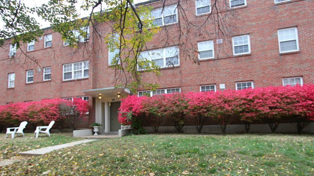 Welcome to a spacious two bedroom, one bath third floor unit in CLAYTON. The open floor plan includes combination living room, dining room, two bedrooms, bath and kitchen. Nice size bedrooms with lots of closet space. Spacious living room - dining room to create your own furniture arrangement. Mixed use of flooring includes laminate, and vinyl throughout.  Kitchen has lots of counter space and an abundance of cabinets. Appliances include gas stove, dishwasher, and refrigerator.  Newer windows,  clean building with an elevator to all levels and coin operated laundry. Each unit has an assigned parking space and a storage unit. Neighborhood close to Washington University - shopping - walkable, bike-able. Tenant pays gas and electric. Tenant to provide proof of income and  complete application. We are using the Saint Louis Association of Realtors LEASE. Security deposit equal to one months rent. NO dogs - cats allowed.
