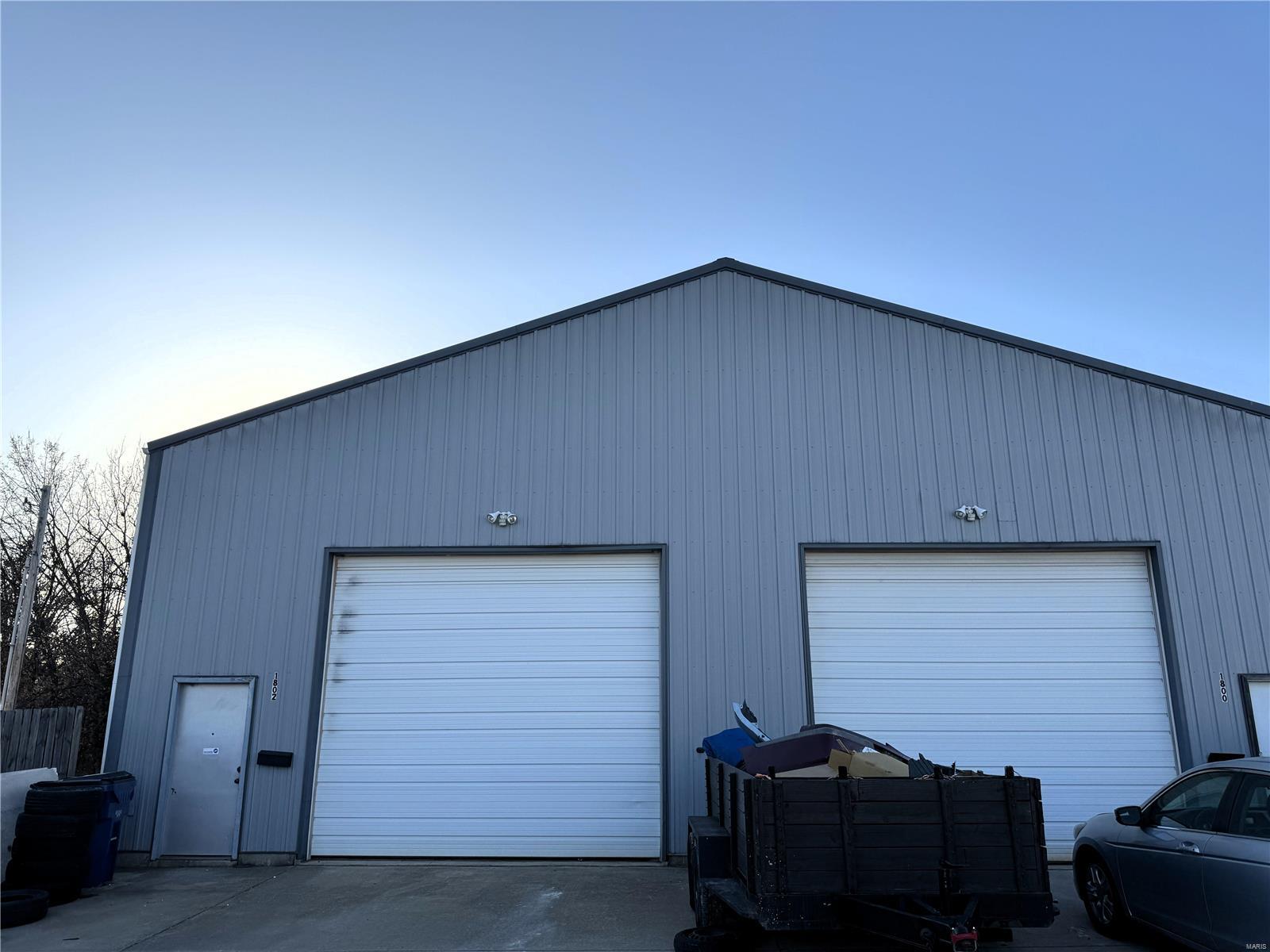 1500 SF of shop space ready for lease.  14' overhead door, man door, and bathroom.  Fully insulated. Private location at the end of Daniel Boone Industrial Parkway in Truesdale/Warrenton.  All public utilities available.  Minimum of one year lease. Location: Business Park