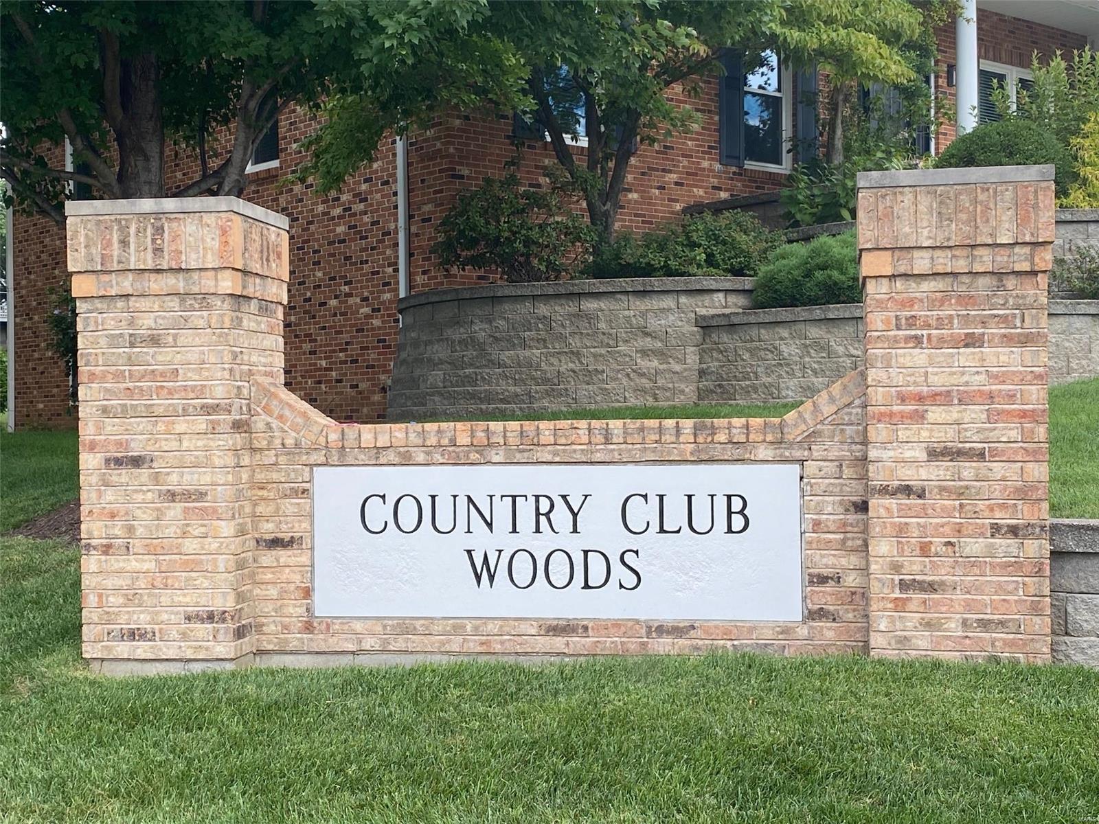 Spectacular Lot in a Stunning Neighborhood, build with your Dream Home with your Own Contractor and Plans. No HOA Requirements or Fees, Very Level Lot, all utilities available!! You will not want to miss this Opportunity, Close to Schools, Shopping and Highways!  Welcome Home to Country Club Woods!