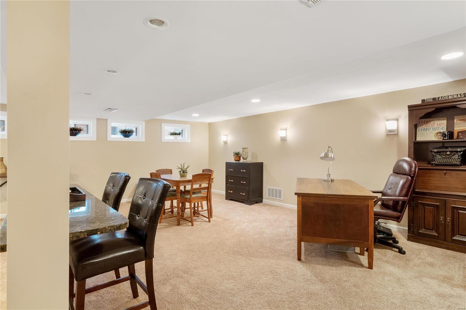 Creve Coeur Place - Residential